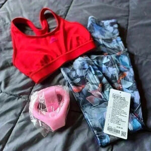 Lululemon 25” HR Tight With Pockets+Gifts